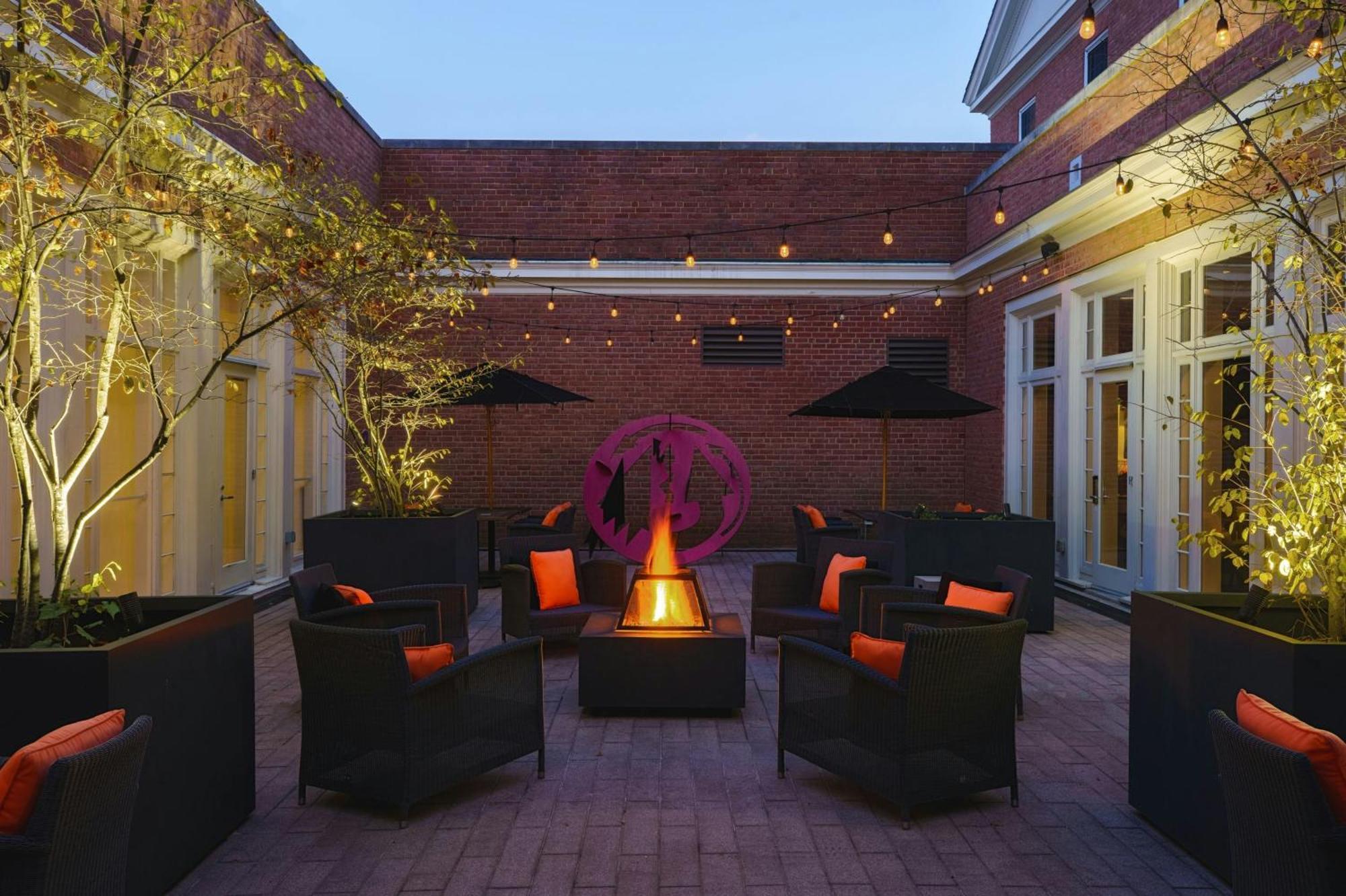 College Park Marriott Hotel & Conference Center Bagian luar foto
