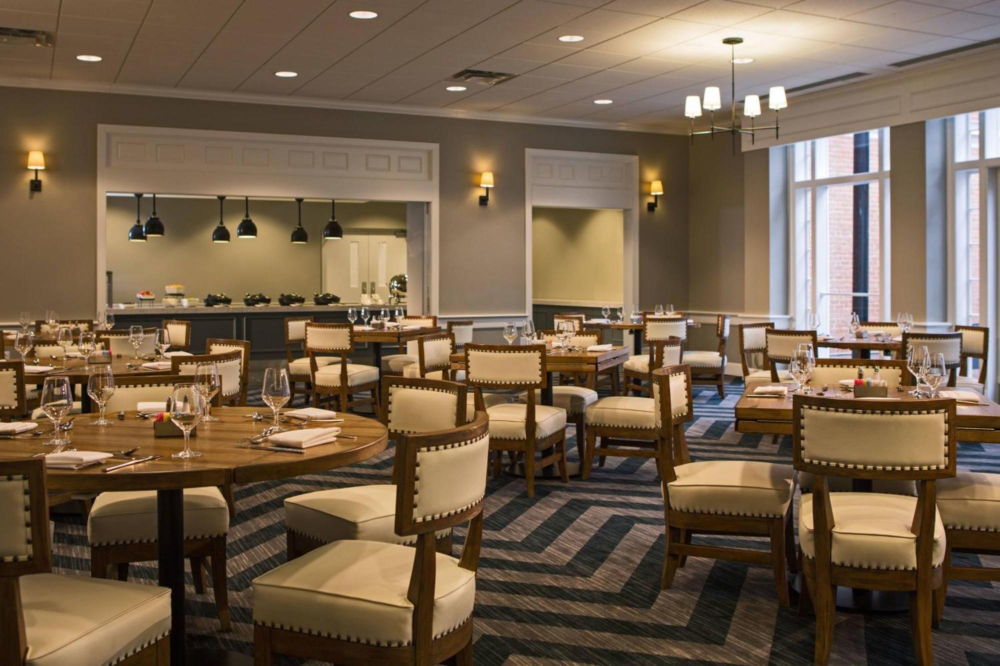 College Park Marriott Hotel & Conference Center Bagian luar foto