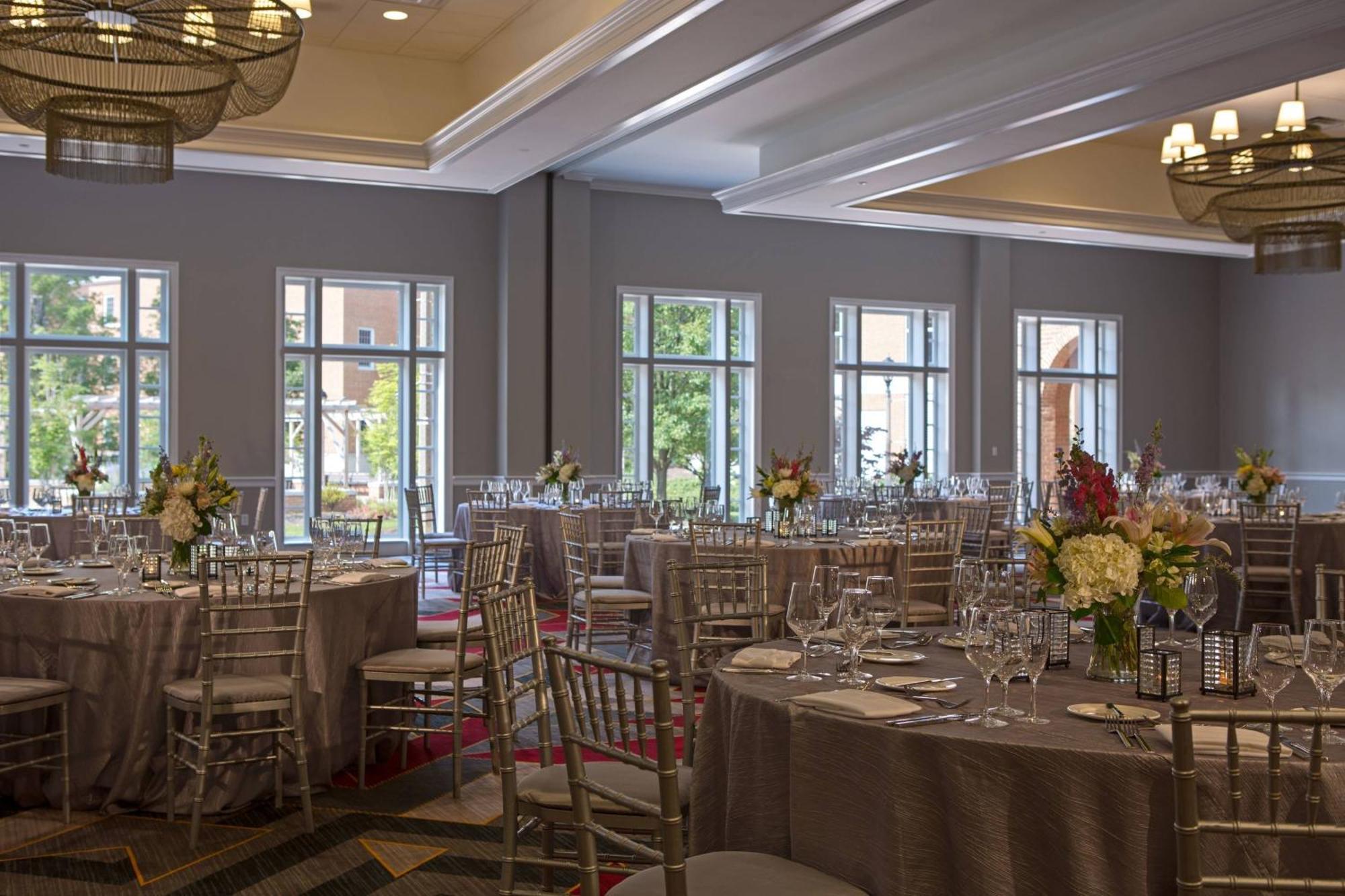 College Park Marriott Hotel & Conference Center Bagian luar foto