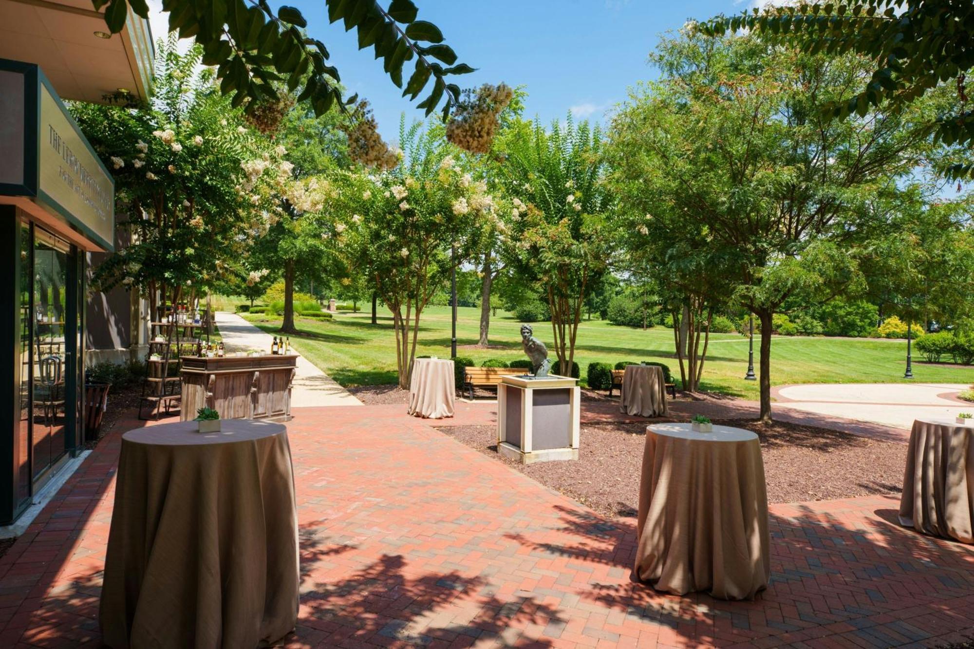 College Park Marriott Hotel & Conference Center Bagian luar foto