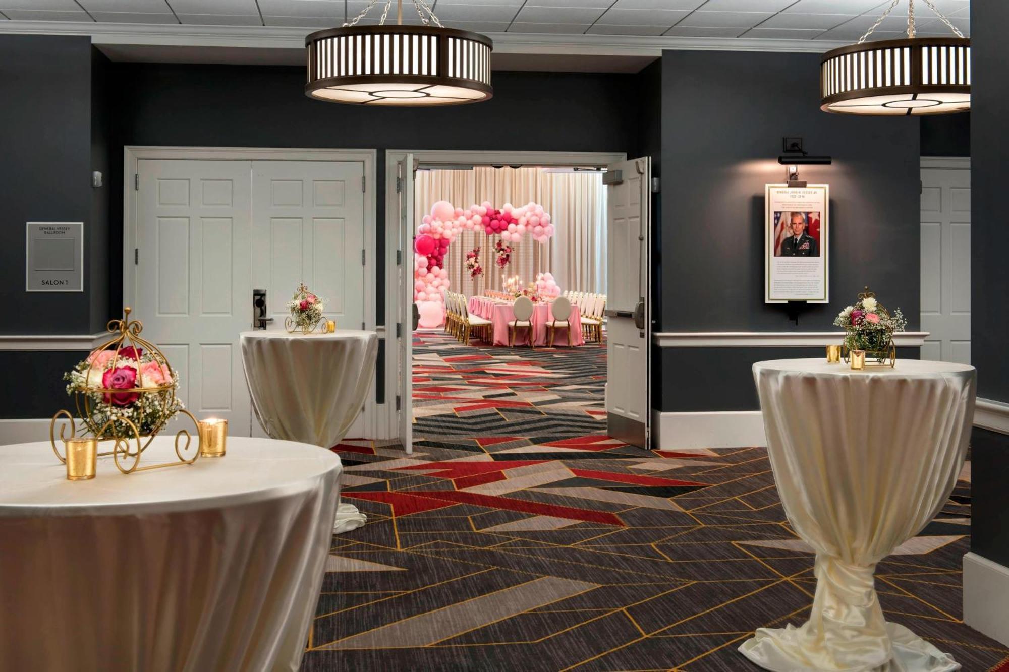 College Park Marriott Hotel & Conference Center Bagian luar foto